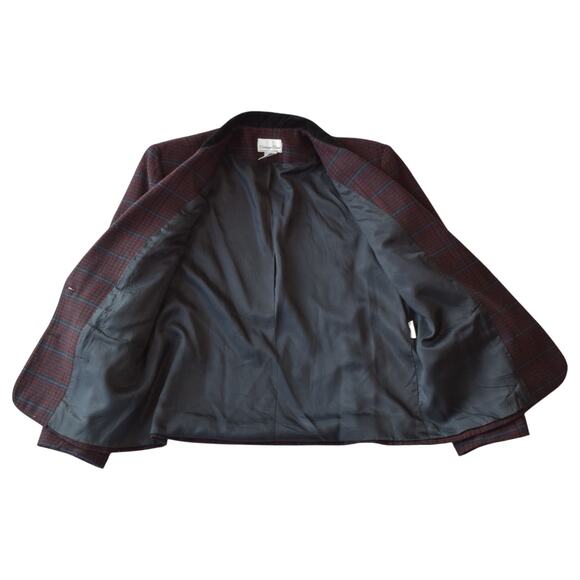 Vintage Burgundy Plaid Wool Blend Blazer with Velvet Collar, Size Medium - Picture 5 of 5